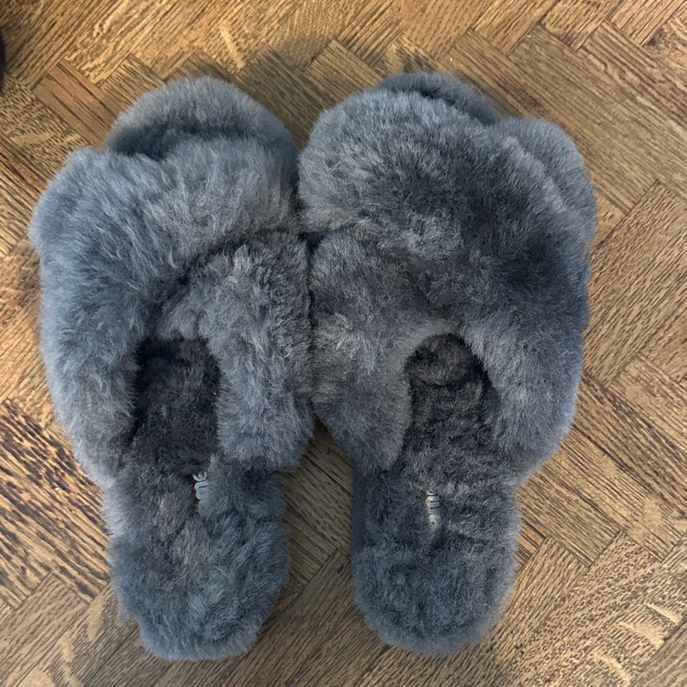 Cozy Gray Women's Slippers